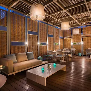 4* Отель Pirineos Figueres By Pierre &